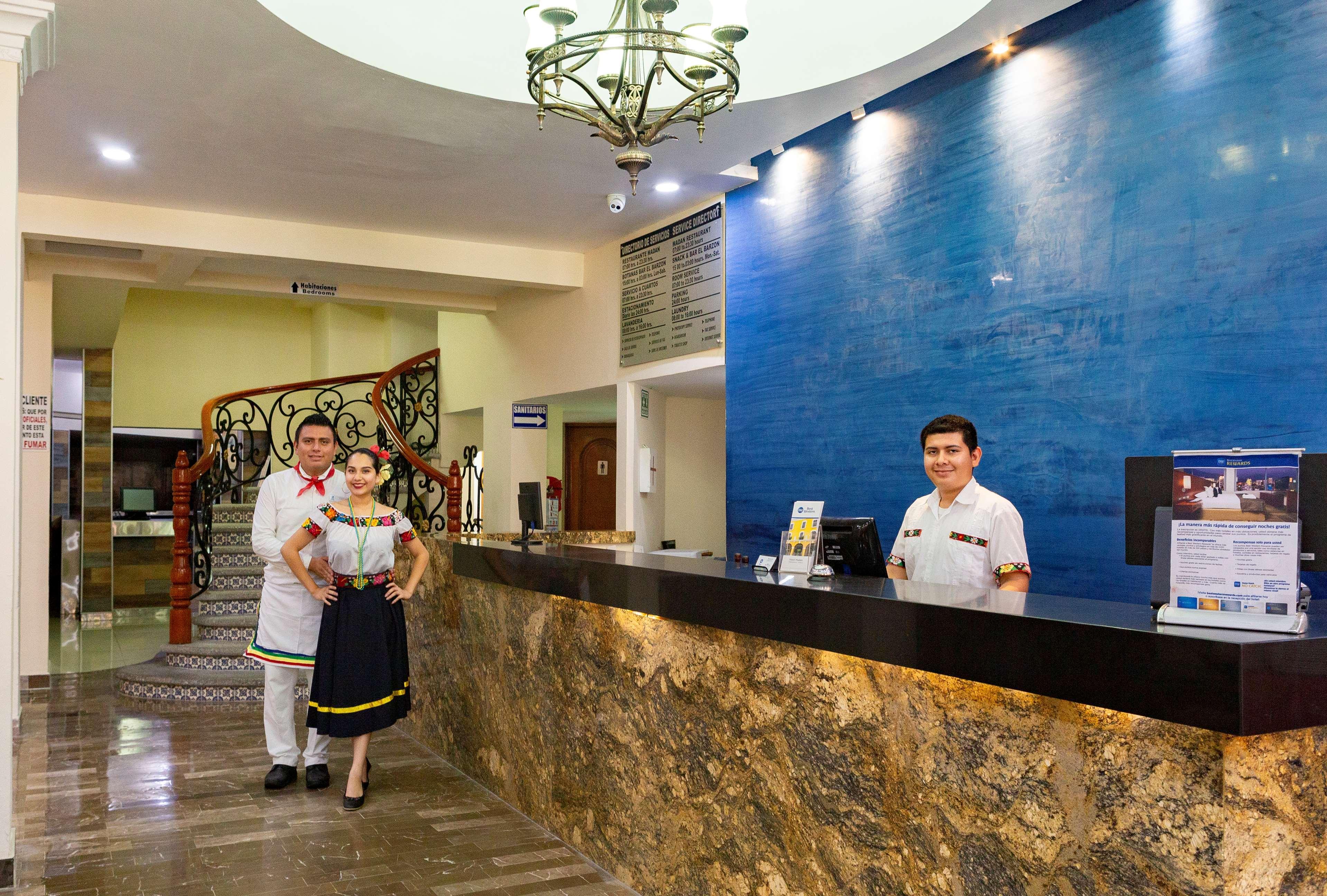 Best Western Hotel Madan Villahermosa Exterior photo